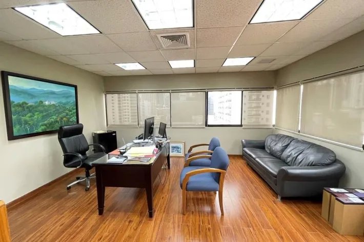 Office for sale in Federico Boyd Avenue, Panama