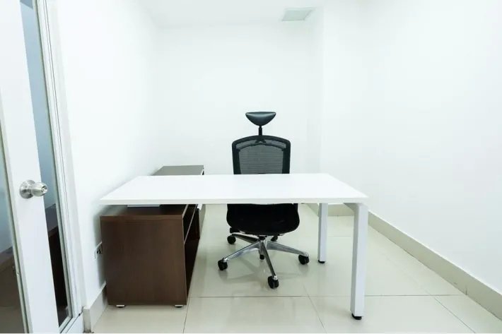 Oficina en alquiler en la Torre Bicsa, Avenida Balboa