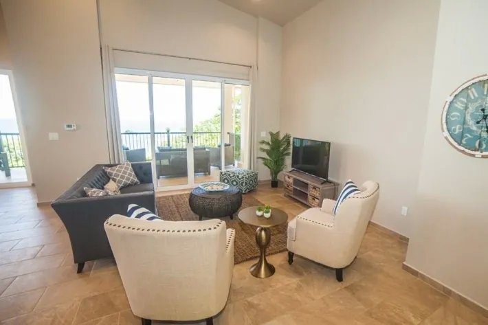 Se vende lujoso apartamento con vista al mar en Bocas del Toro