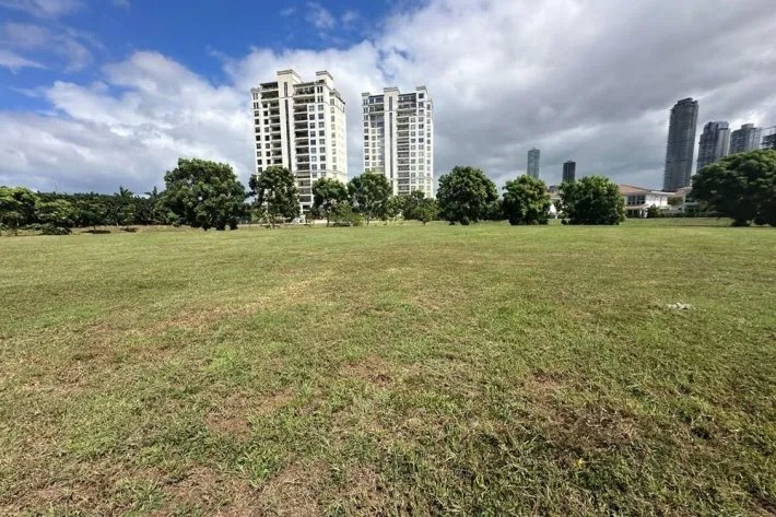 Lotes de terreno para venta en Península Estates, Santa Maria Golf  Country Club
