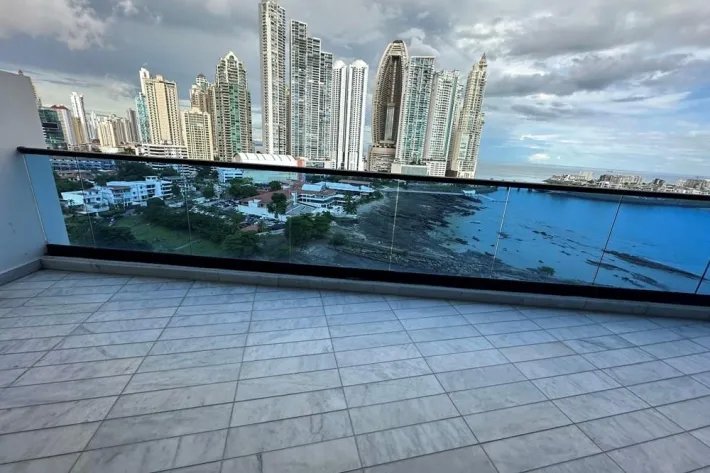 Venta de apartamento en Ocean Front Luxury Penthouses, Punta Paitilla