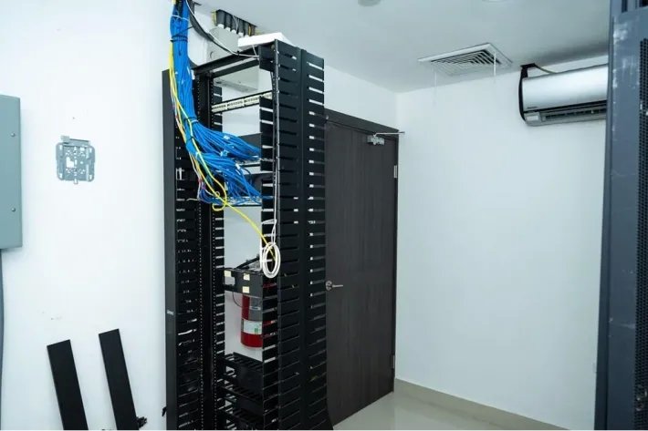 Oficina en alquiler en la Torre Bicsa, Avenida Balboa