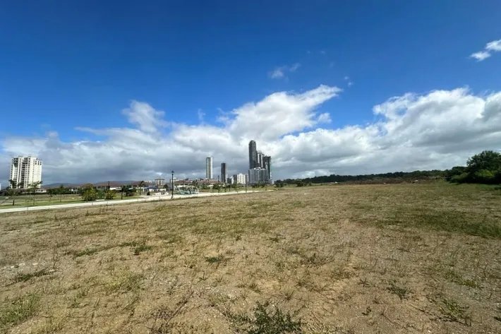 Lotes de terreno para venta en Península Estates Santa Maria Golf  Country Club.
