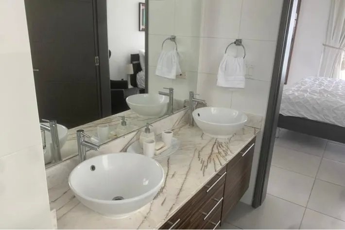 Se alquila lujoso apartamento en PH Element, Avenida Balboa