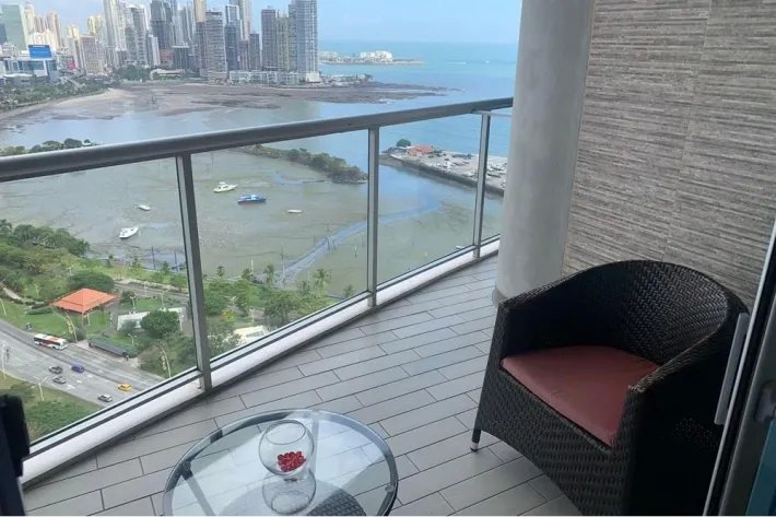 Alquiler de lujoso apartamento PH Yacht Club, Avenida Balboa