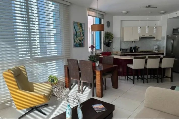 Alquiler de apartamento amoblado en PH Castellammare, Costa del Este