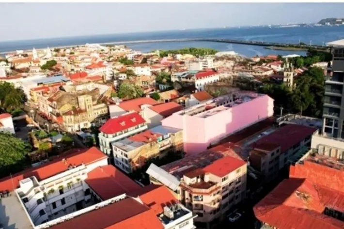 Venta de local comercial en Santa Ana