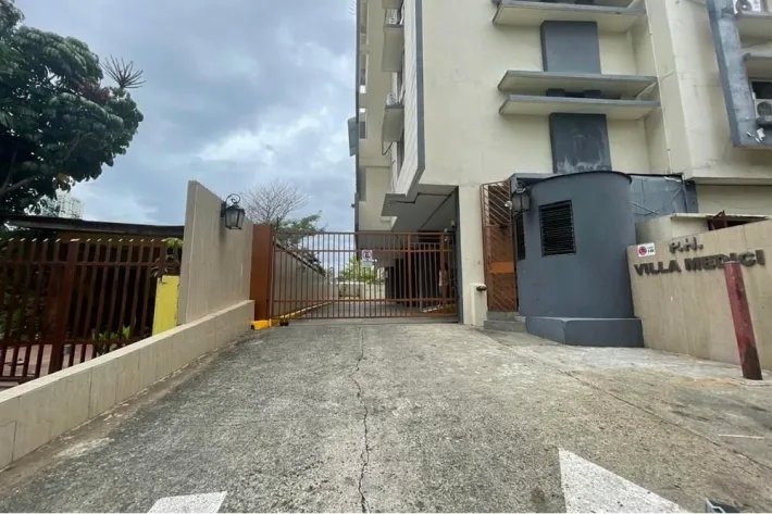 Venta de apartamento 2 en 1 en el Carmen, PH Villa Medici, Bella Vista