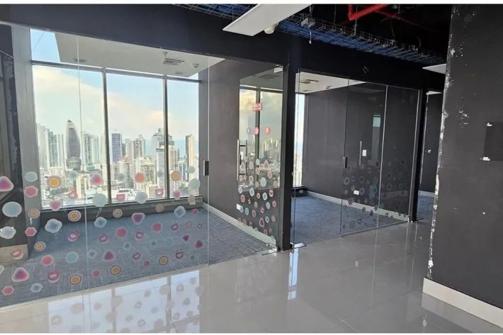 Oficina de piso completo en alquiler en Torre BICSA, Avenida Balboa