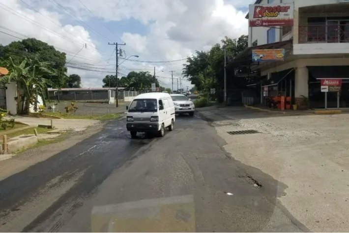 Venta de casa comercial en El Trapichito, La Chorrera