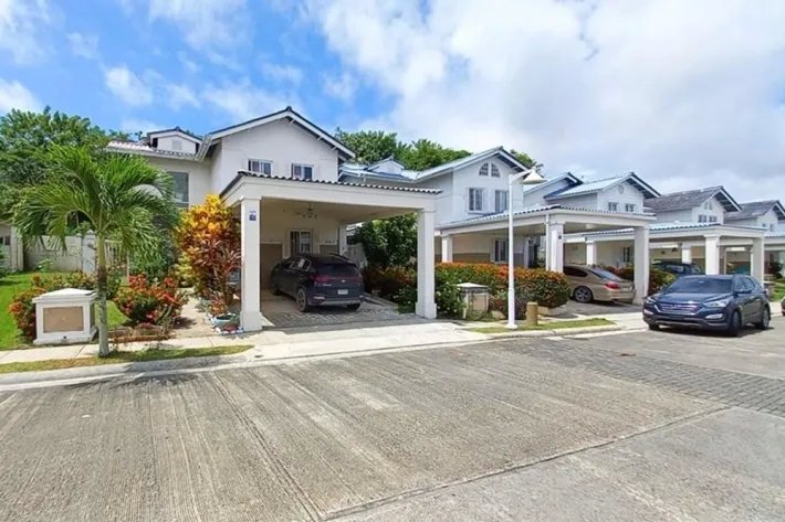 Casa en venta en PH Las Olas, Playa Dorada