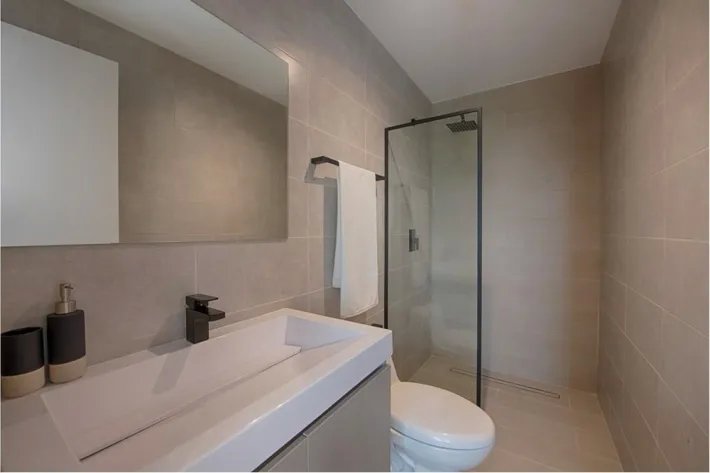 Venta de apartamento con vista al mar en Causeway de Amador