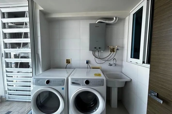 Apartamento amoblado en venta en Costa del Este, Panamá