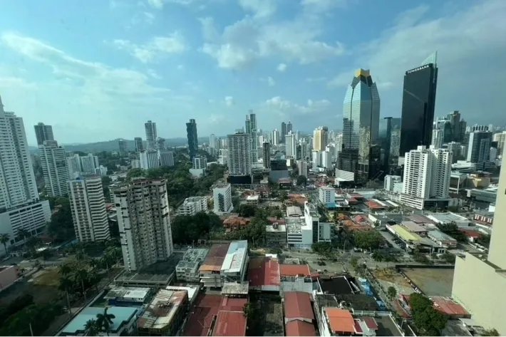 Venta de apartamento en Avenida Balboa, Panamá