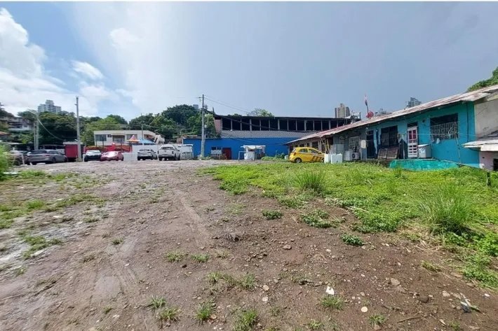 Se vende terreno para construir edificios en Pueblo Nuevo, Panamá