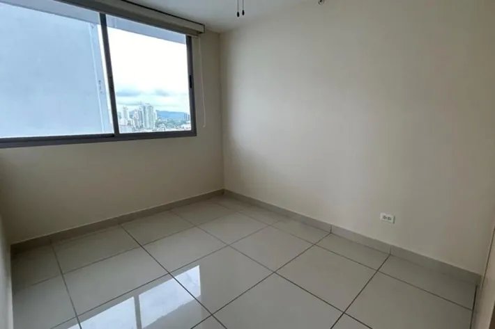 Alquiler de apartamento en Vía España