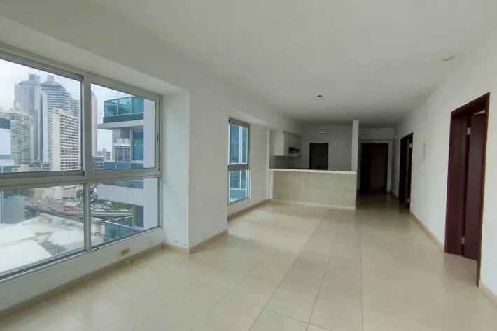 Venta de apartamento en Avenida Balboa, Panamá