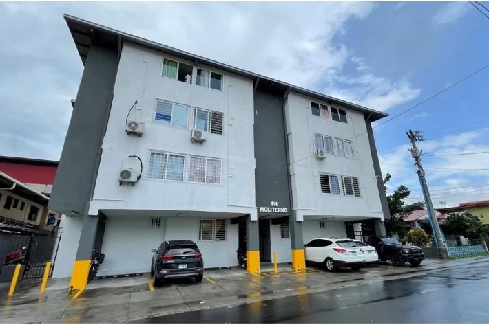 Se vende edificio en Río Abajo, Río Abajo