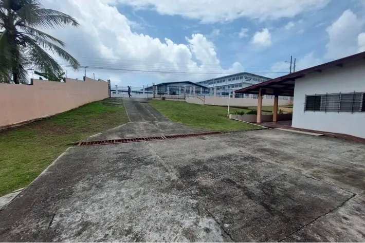 Se vende local comercial en La Chorrera, Panamá Oeste