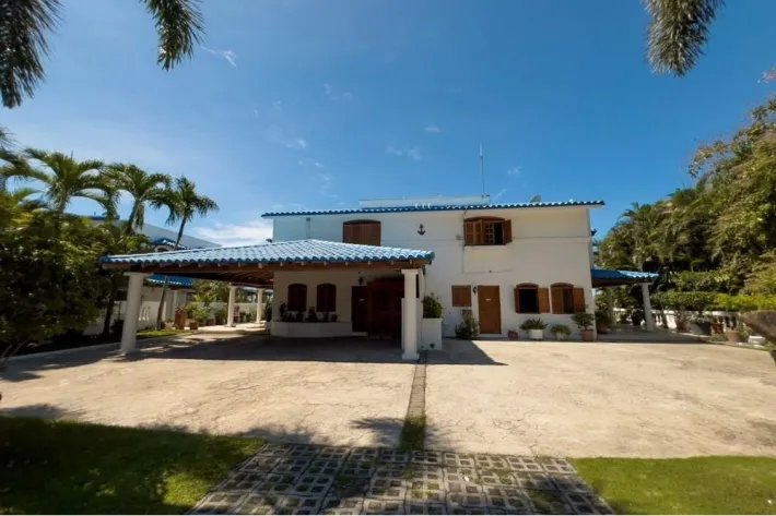 Beachfront duplex for sale in Playa Blanca, Rio Hato