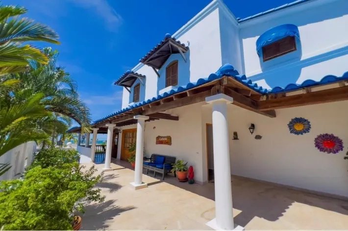 Se vende dúplex frente al mar en Playa Blanca, Río Hato