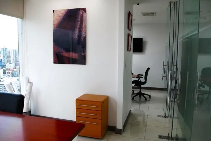 Office for sale in Obarrio, Panama