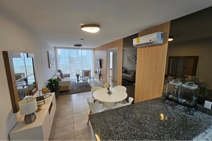 Apartments for sale on Vía España - 12 de Octubre