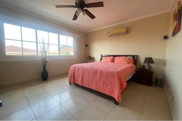 Venta de casa en Brisas del Golf, Panamá