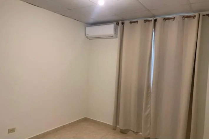 Venta de casa en Arboledas, Los Castaños, La Chorrera