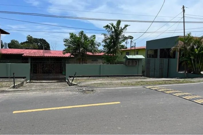 Commercial house for sale in Juan Díaz, Panama