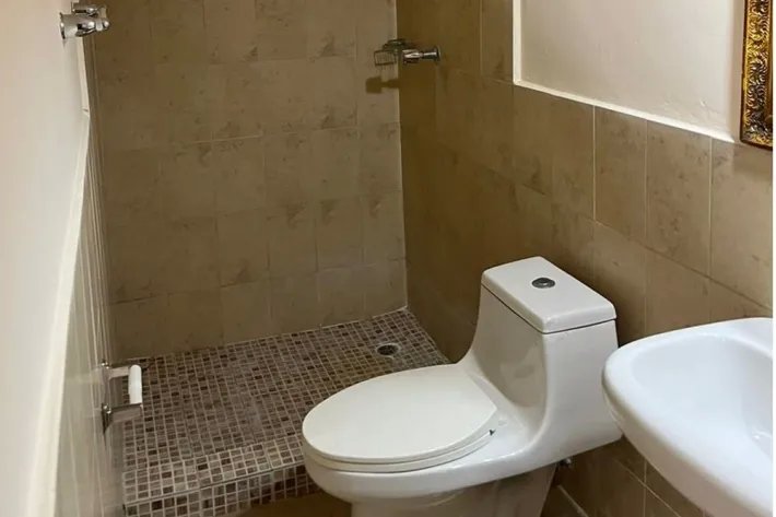 Commercial house for sale in Juan Díaz, Panama