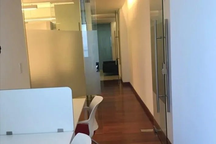 Alquiler de Oficina en Avenida Balboa con Vista al Mar