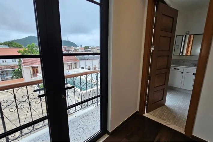 Apartamento en venta en el Casco Antiguo, Santa Familia