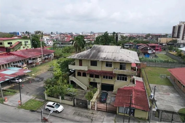Se vende Dúplex en Barrio Norte, Colón