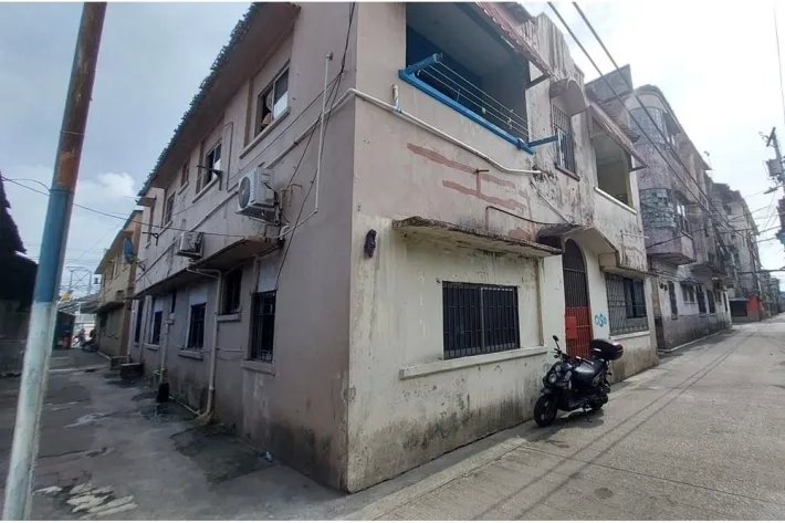 Se venden edificios en Barrio Norte, Colón