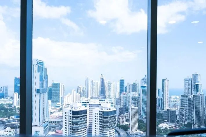 Office for rent on Avenida Balboa, Panama