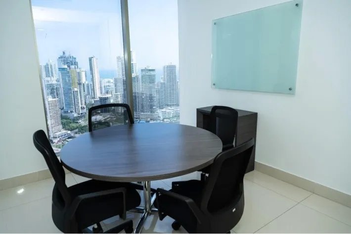 Office for rent on Avenida Balboa, Panama