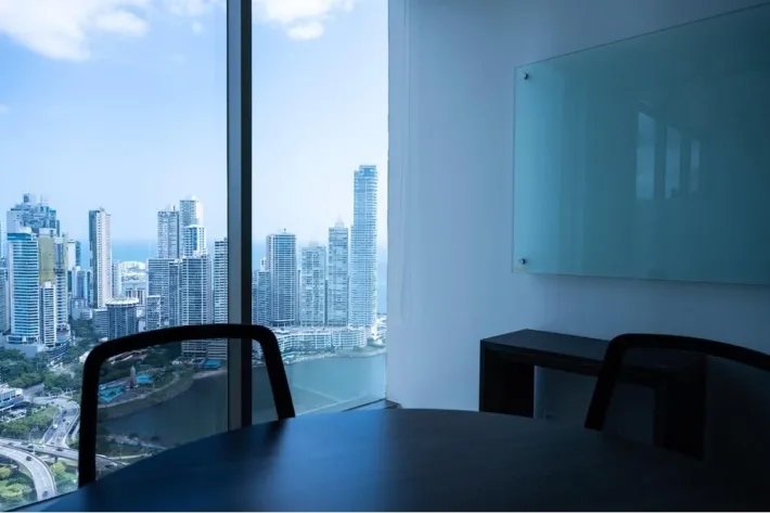Office for rent on Avenida Balboa, Panama