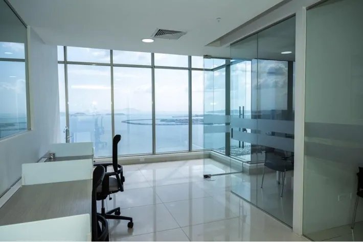 Office for rent on Avenida Balboa, Panama