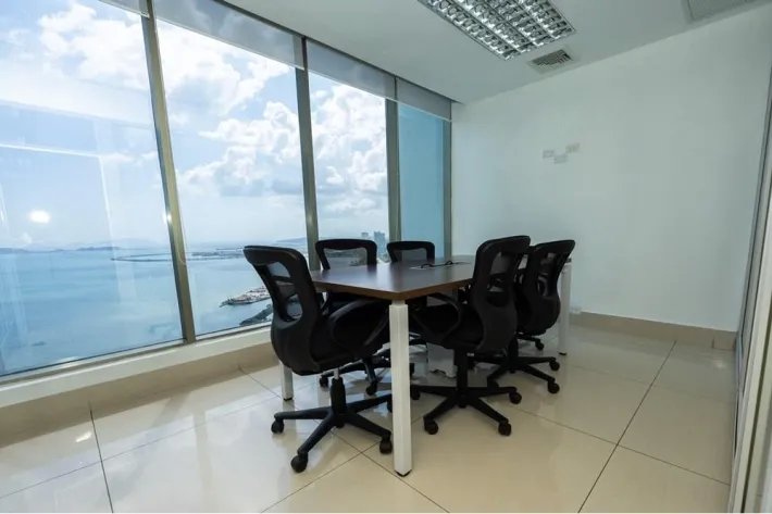 Oficina en alquiler en Avenida Balboa, Panamá