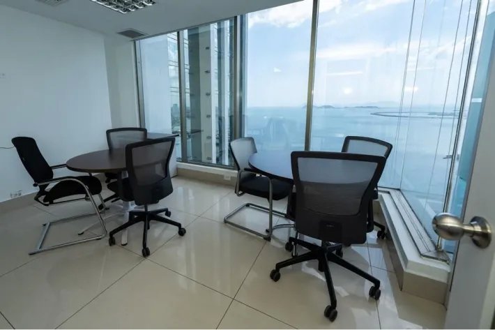 Oficina en alquiler en Avenida Balboa, Panamá