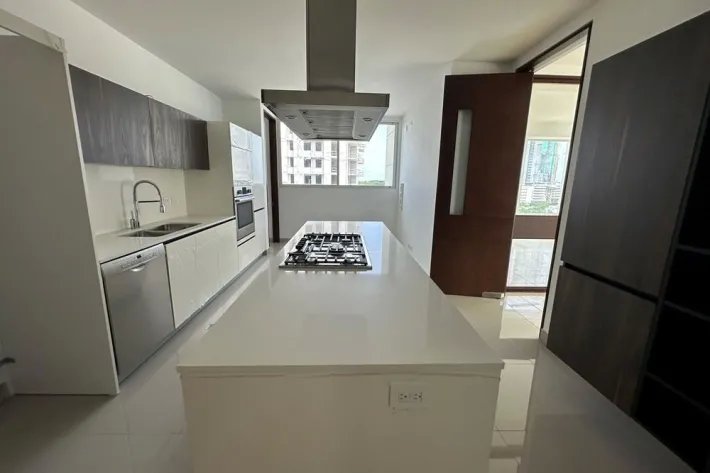Venta de apartamento en Solana, Santa Maria