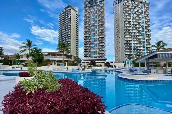 Venta de apartamento en Coronado Country Club. Playa Coronado