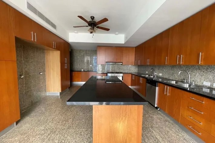 Apartamento en alquiler en Paitilla, Panamá