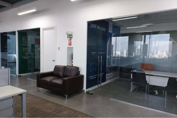 Alquiler de Oficina en Torre de Las Américas.