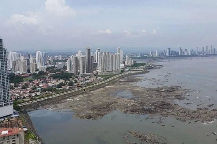 Venta de Apartamento Duplex en Grand Tower, Punta Pacifica