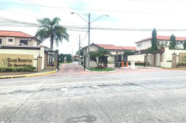 Venta de casa en Gran Reserva Montelimar, La Chorrera