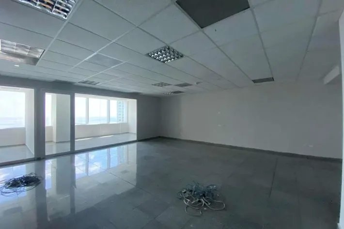 Office for rent in Torre de Las Americas.