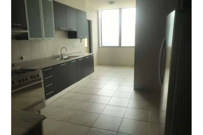 Vendo Apartamento en Pacific Point Torre 300 Punta Pacifica MC