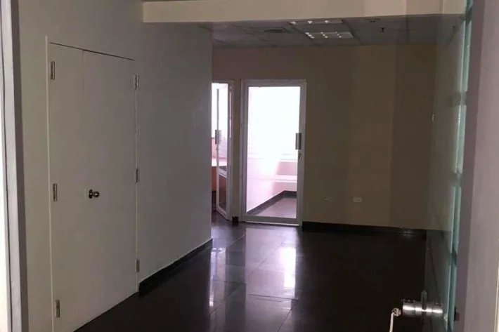 Alquiler de Oficina en Torre de Las Américas.